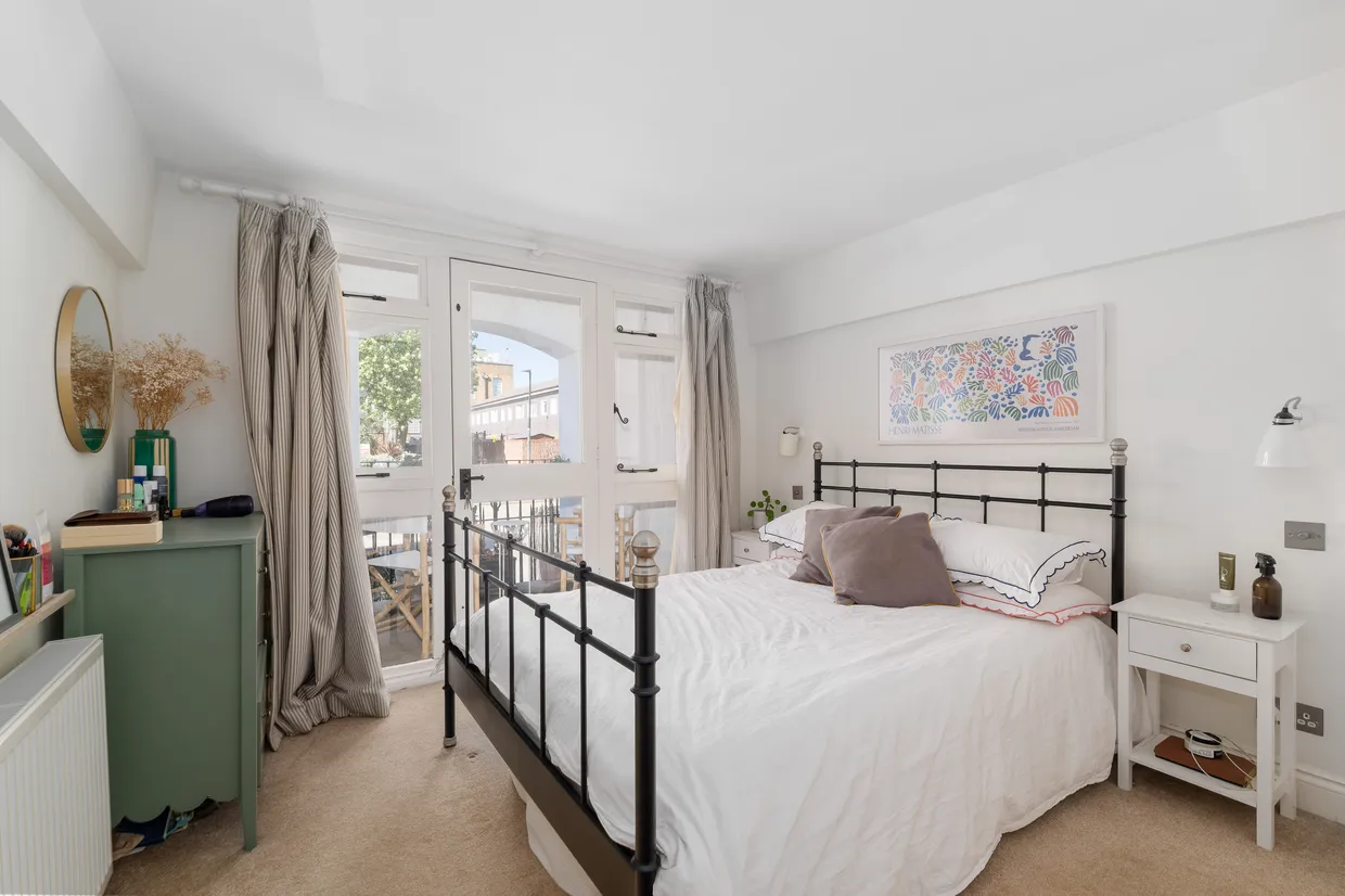 Davey Close, London, N7 photo 15