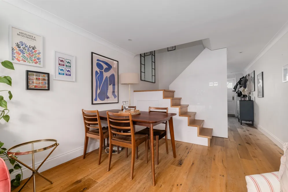 Davey Close, London, N7 photo 7