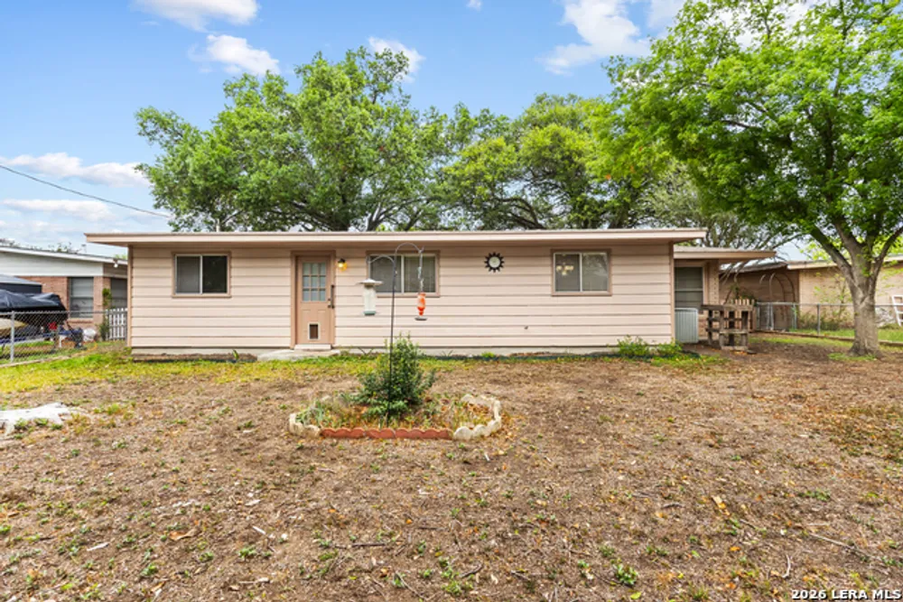 558 Cicero Dr, San Antonio, TX 78218
