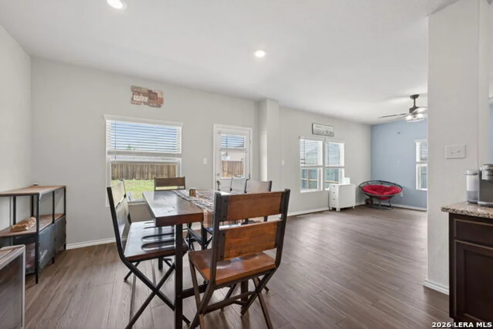 5910 Frisbee Path, Converse, TX 78109