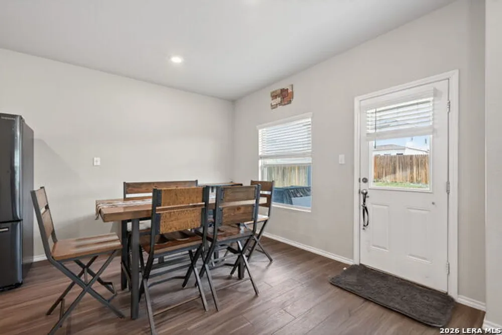 5910 Frisbee Path, Converse, TX 78109