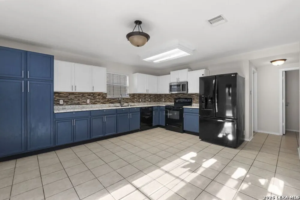 7611 Cedar Farm, San Antonio, TX 78239