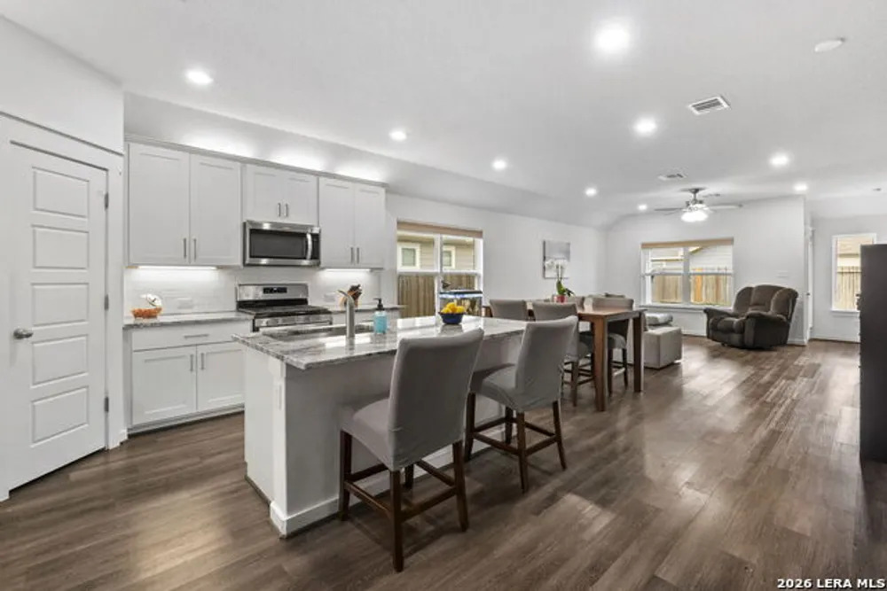10635 Rosalina Loop, Converse, TX 78109