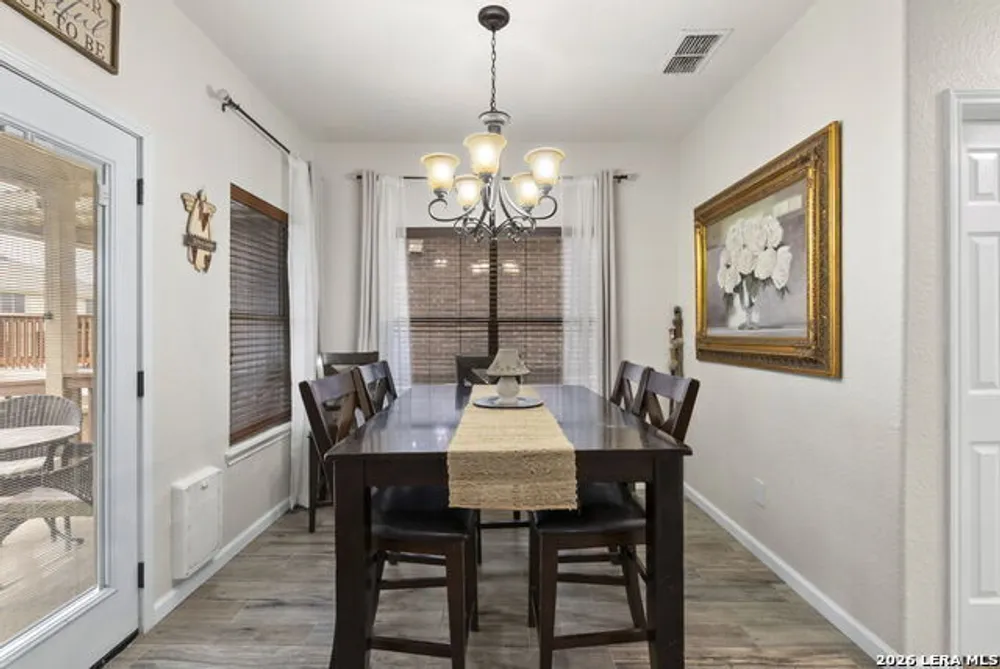 201 Kensington Dr, Cibolo, TX 78108