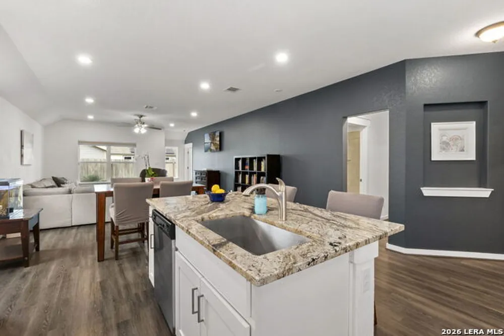 10635 Rosalina Loop, Converse, TX 78109
