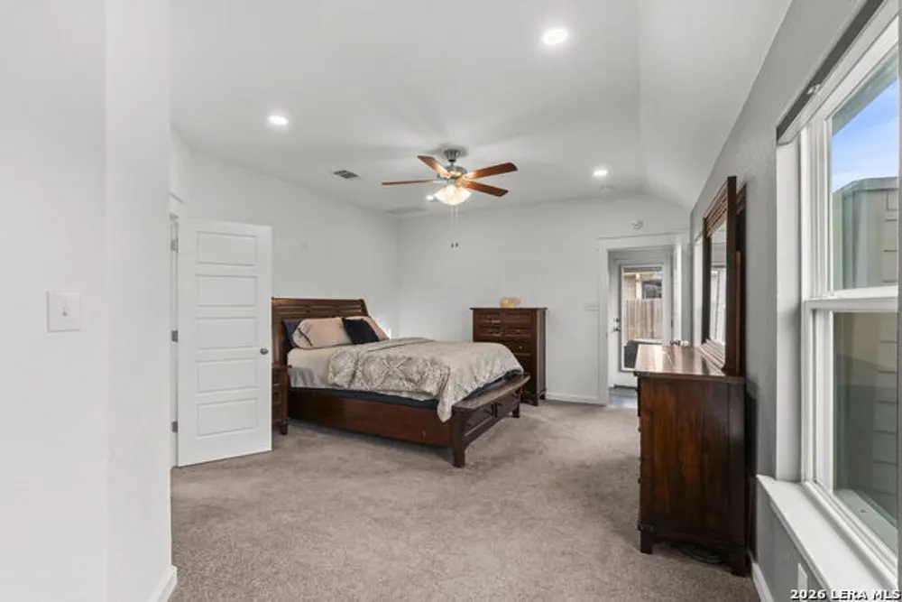 10635 Rosalina Loop, Converse, TX 78109