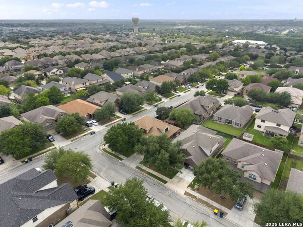 201 Kensington Dr, Cibolo, TX 78108