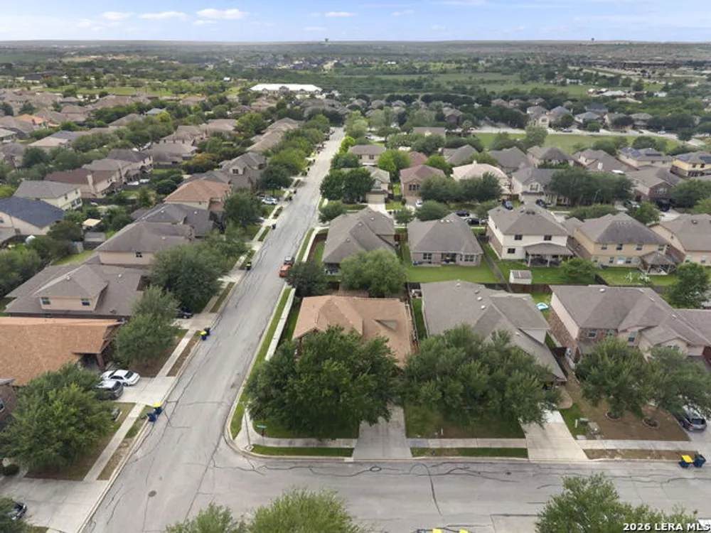 201 Kensington Dr, Cibolo, TX 78108