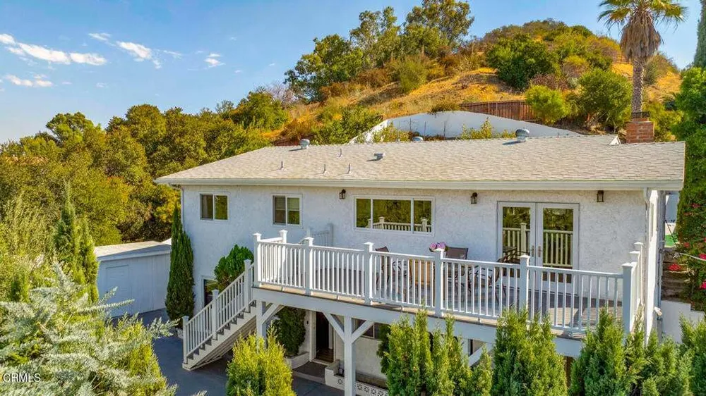 10272 Willow Springs Ln, Sunland, CA 91040