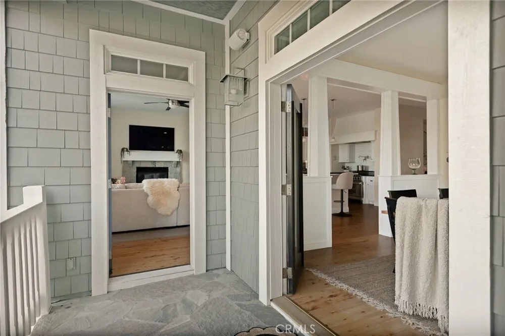 26385 Walnut Hills Dr, Lake Arrowhead, CA 92352