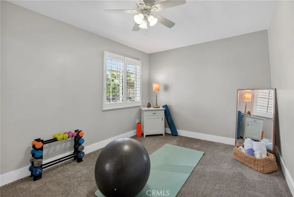 879 Derby St, Corona, CA 92882
