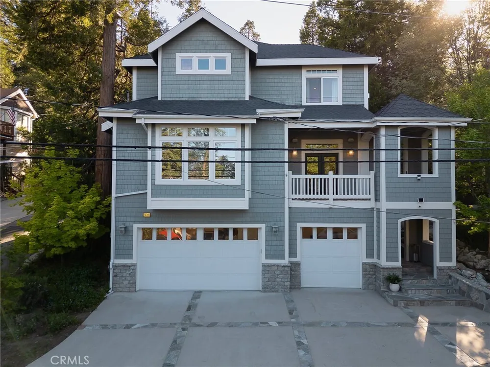 26385 Walnut Hills Dr, Lake Arrowhead, CA 92352