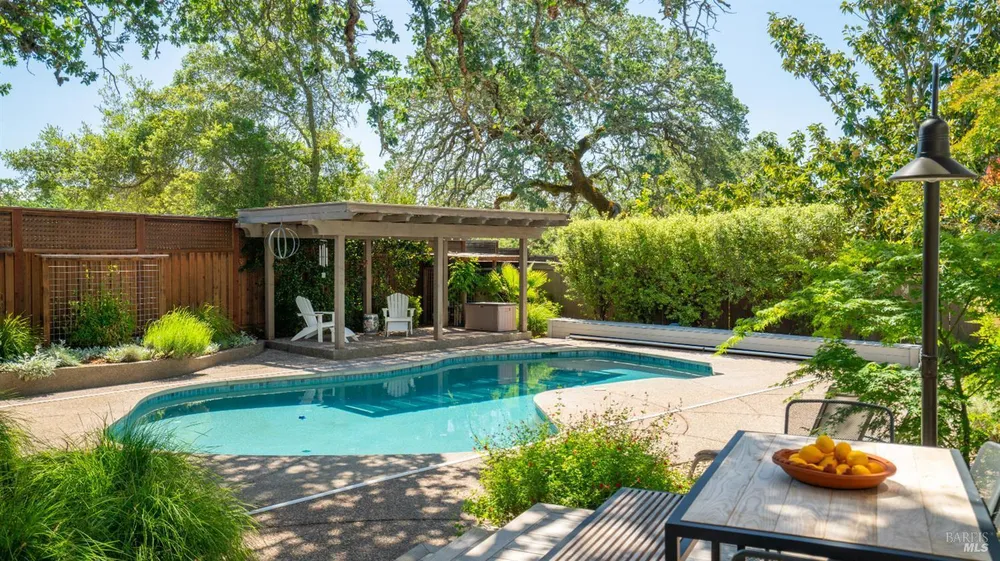 336 Jessie Ct, Windsor, CA 95492