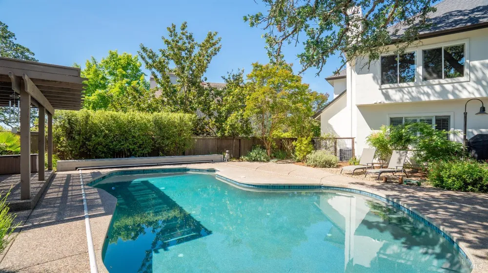 336 Jessie Ct, Windsor, CA 95492