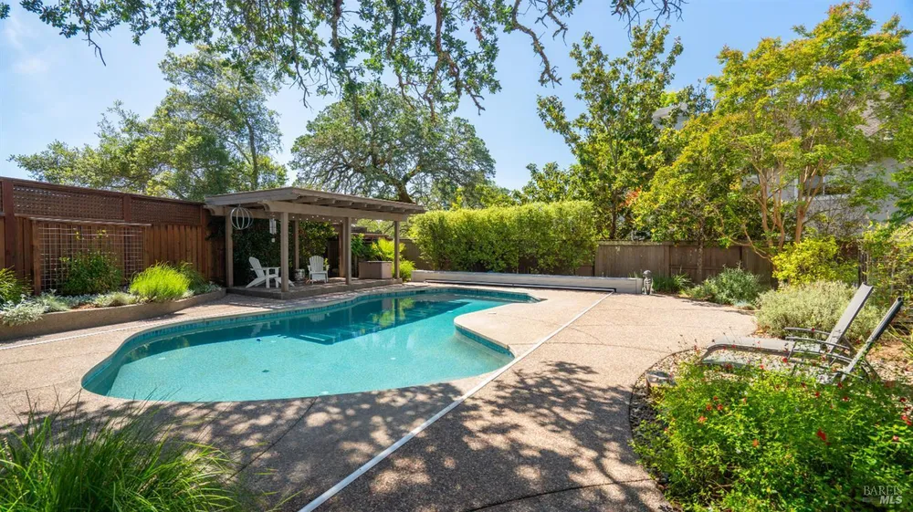 336 Jessie Ct, Windsor, CA 95492