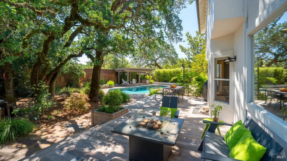 336 Jessie Ct, Windsor, CA 95492