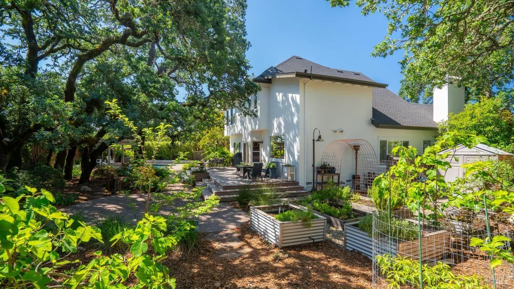 336 Jessie Ct, Windsor, CA 95492