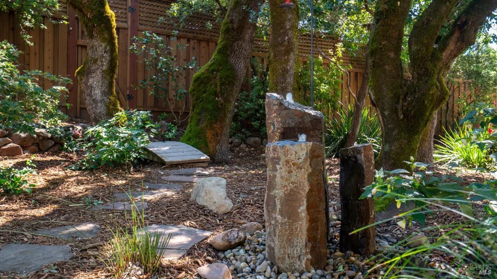 336 Jessie Ct, Windsor, CA 95492