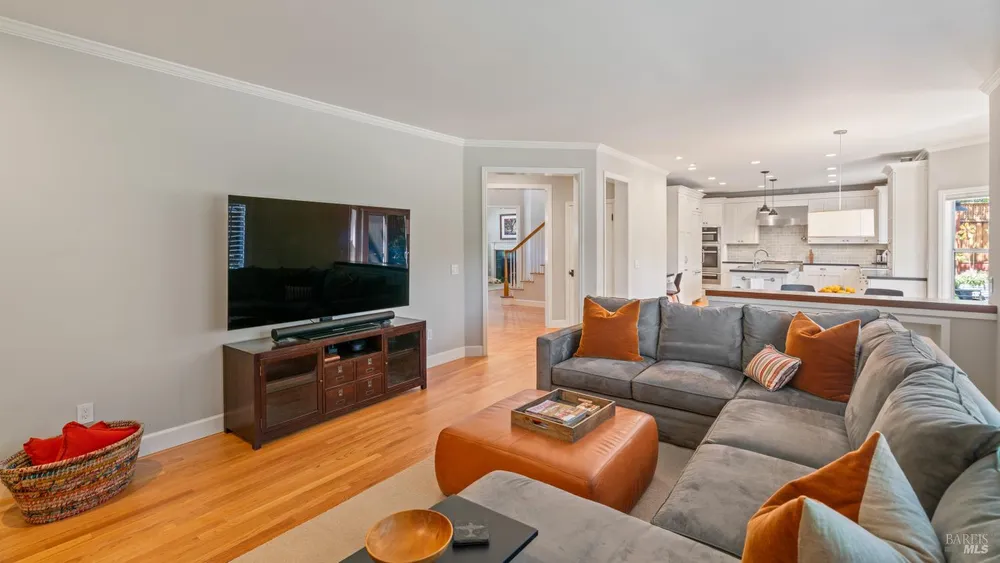 336 Jessie Ct, Windsor, CA 95492
