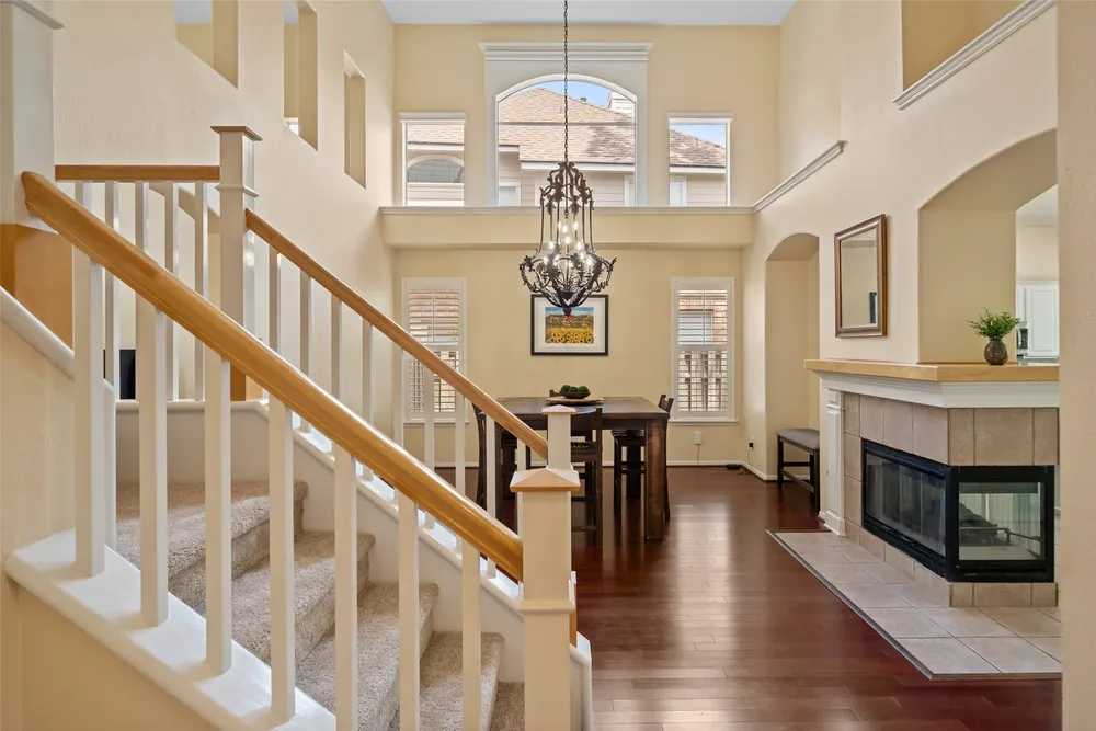 50 E Sundance Cir, The Woodlands, TX 77382