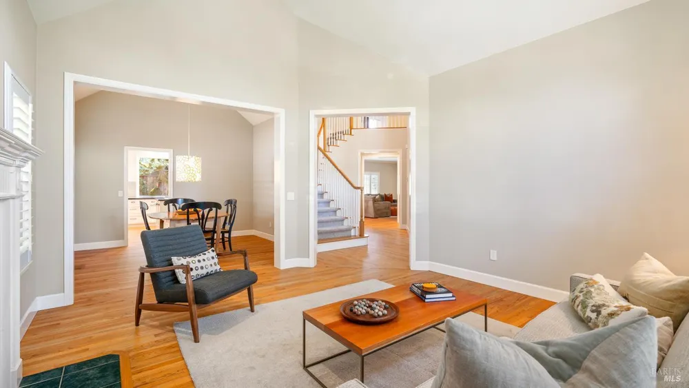 336 Jessie Ct, Windsor, CA 95492