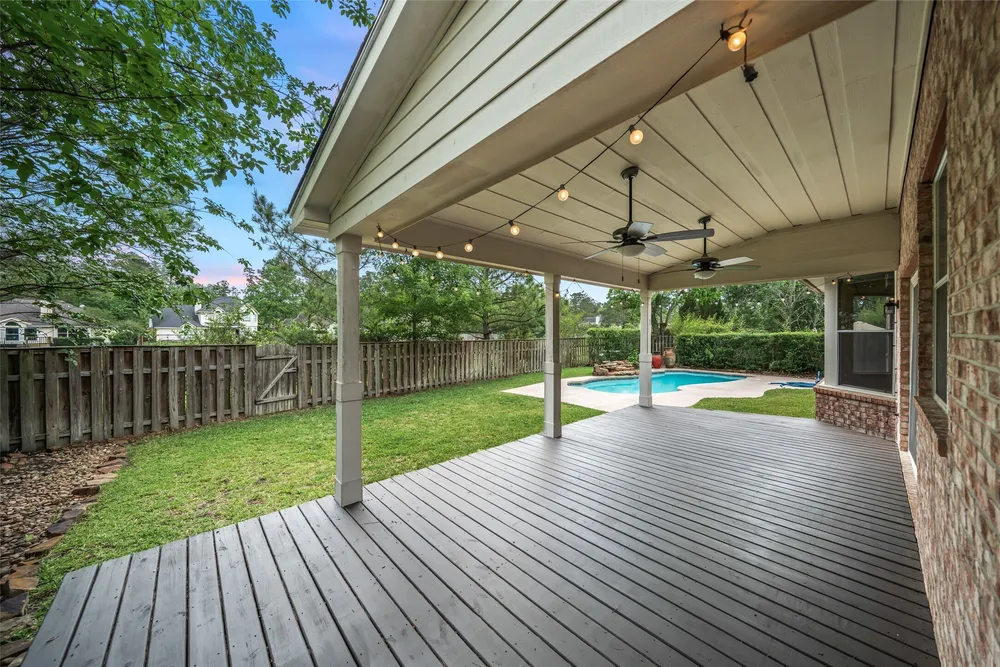 50 E Sundance Cir, The Woodlands, TX 77382