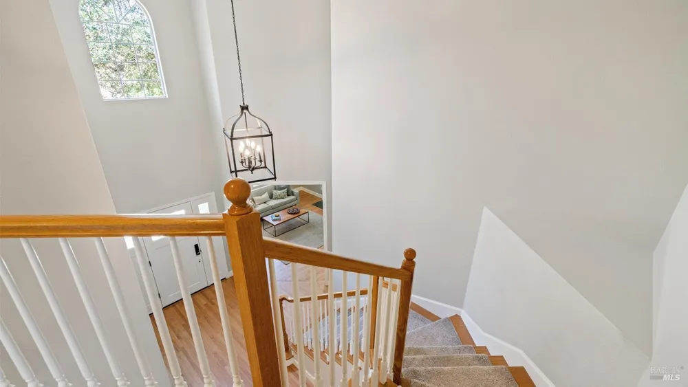 336 Jessie Ct, Windsor, CA 95492