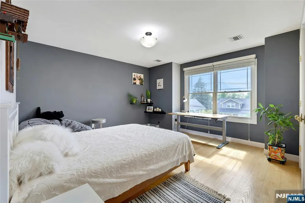 12-65 Burbank Street, Fair Lawn, NJ 07410