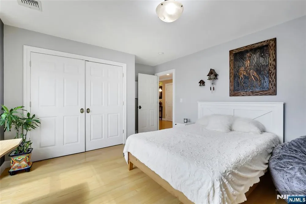 12-65 Burbank Street, Fair Lawn, NJ 07410