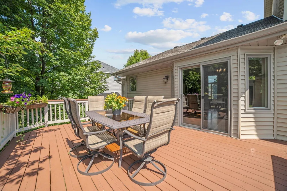 11239 Apennine Way, Inver Grove Heights, MN 55077