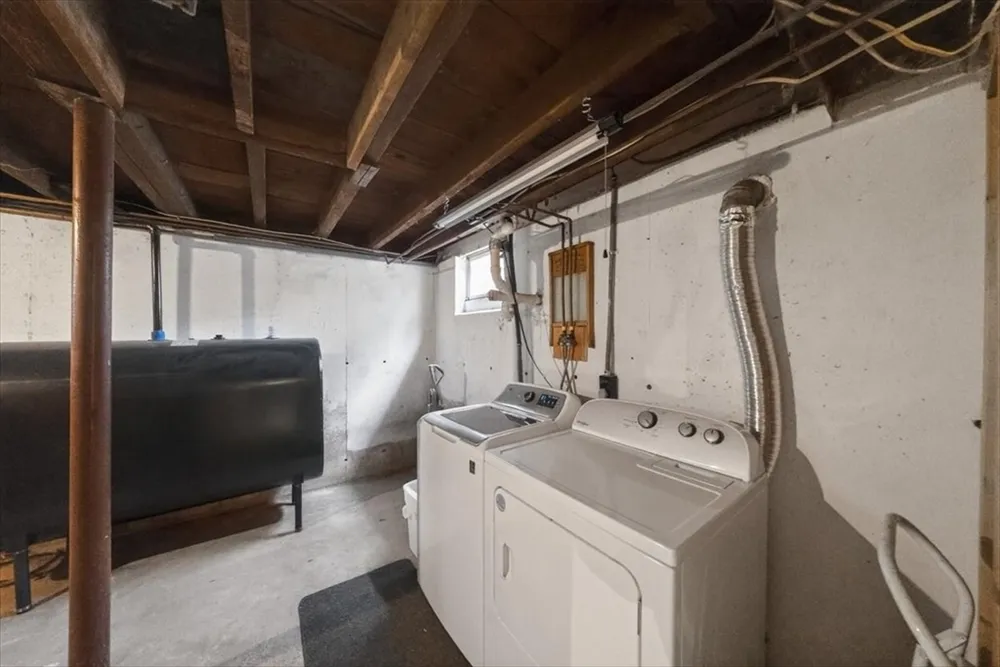 87 Ward St, Hingham, MA 02043