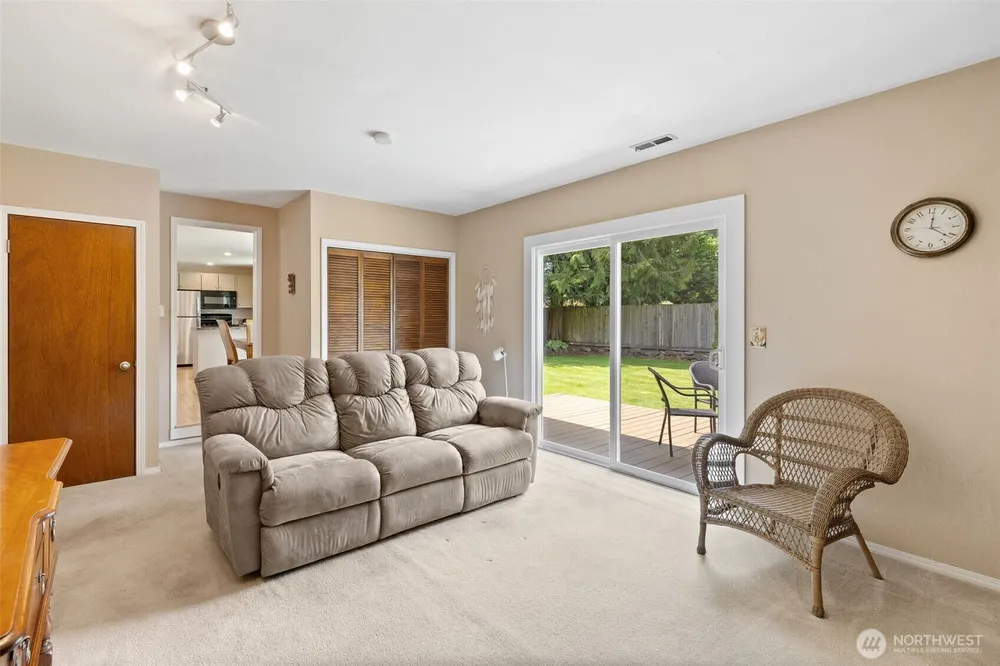 15115 3rd Ln NE, Duvall, WA 98019