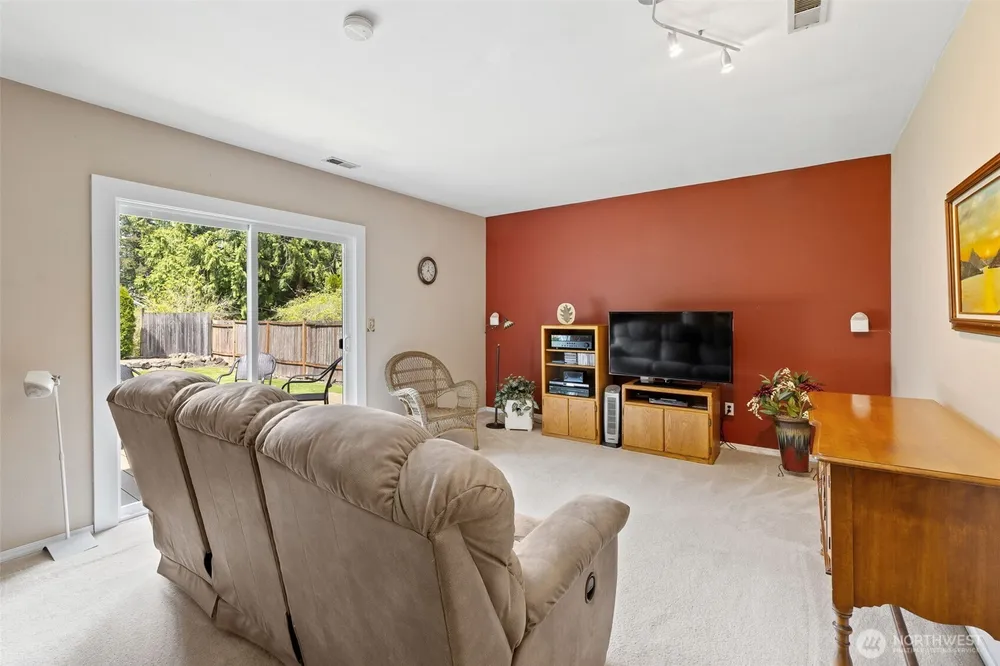 15115 3rd Ln NE, Duvall, WA 98019