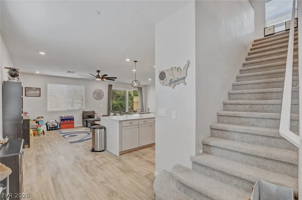 8494 Torozo Ave, Las Vegas, NV 89149