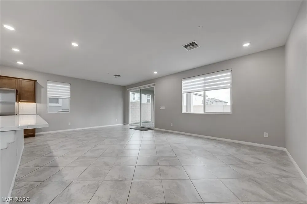 6944 Trevelez St, Las Vegas, NV 89149