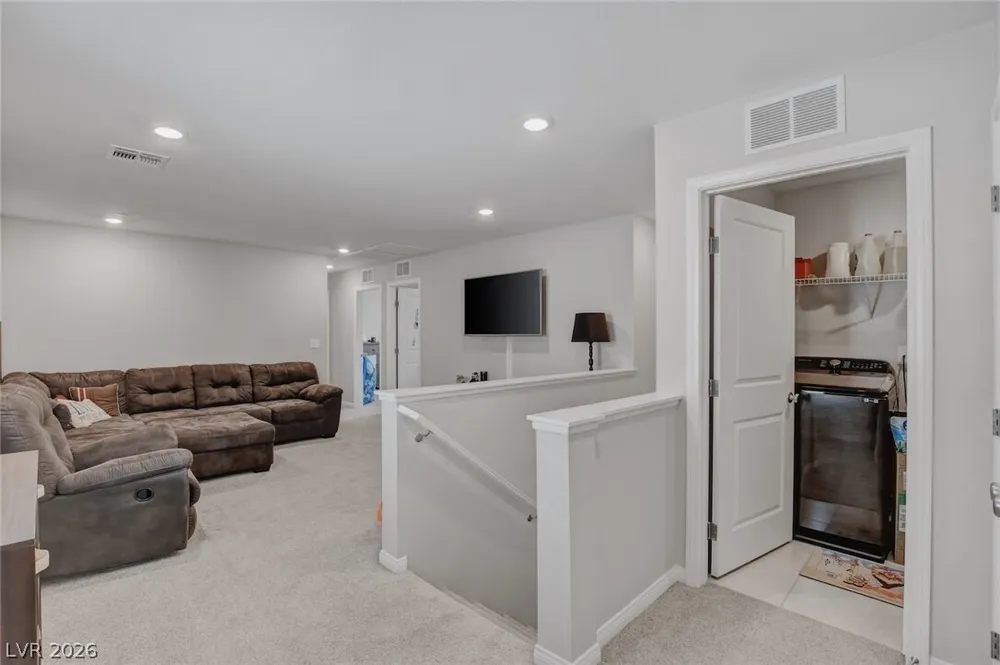 8494 Torozo Ave, Las Vegas, NV 89149