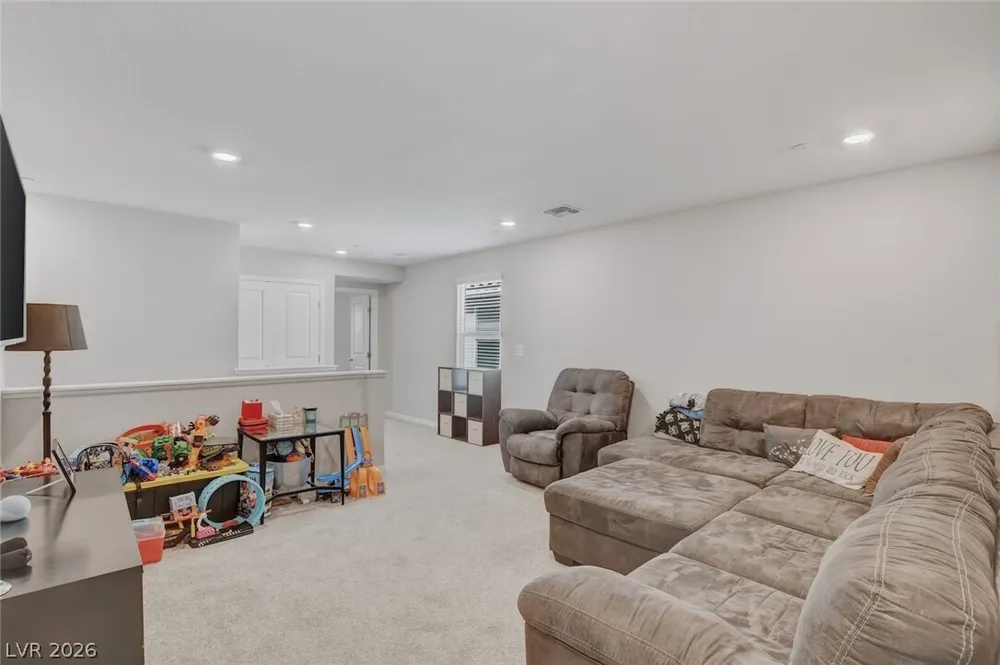 8494 Torozo Ave, Las Vegas, NV 89149