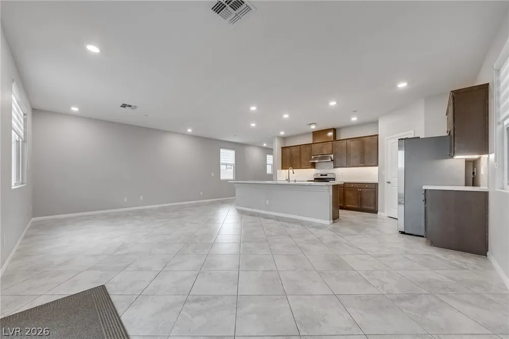 6944 Trevelez St, Las Vegas, NV 89149