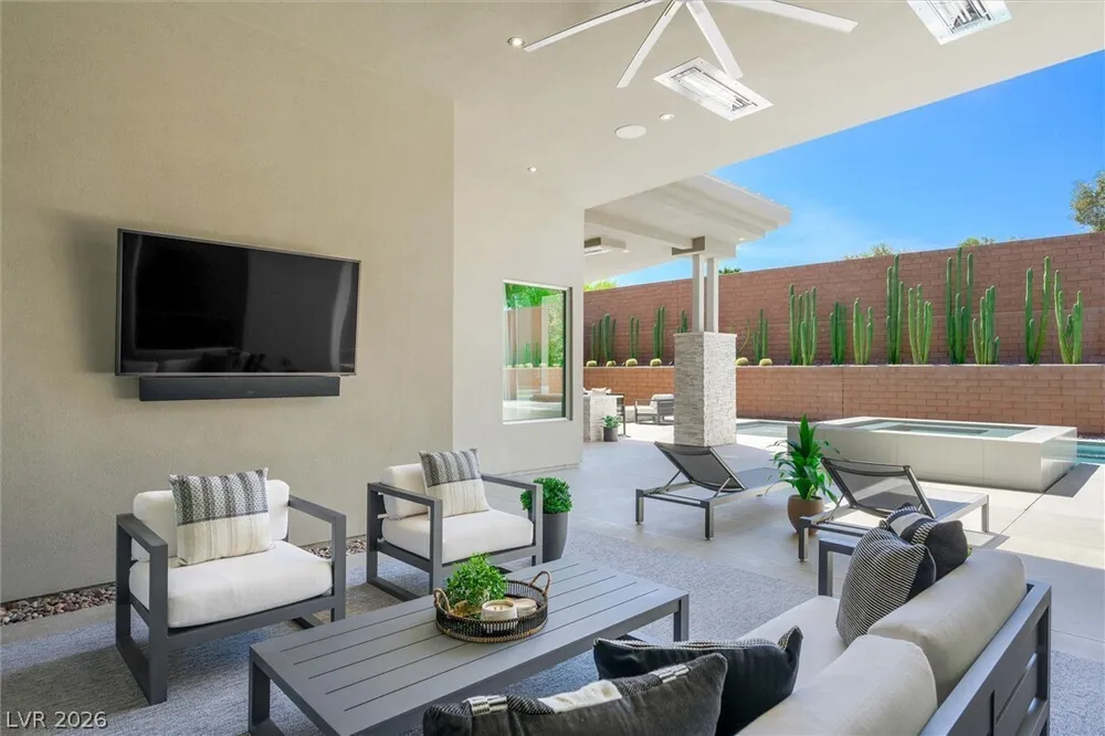 11 Hawkeye Ln, Las Vegas, NV 89135-7929