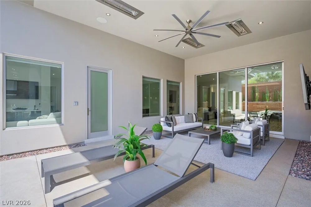 11 Hawkeye Ln, Las Vegas, NV 89135-7929