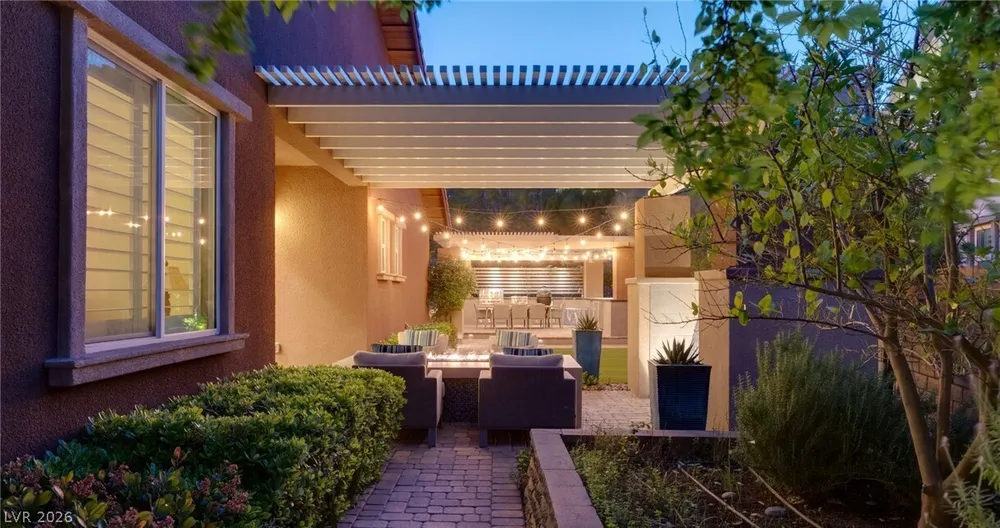 277 Lindura Ct, Las Vegas, NV 89138-4632