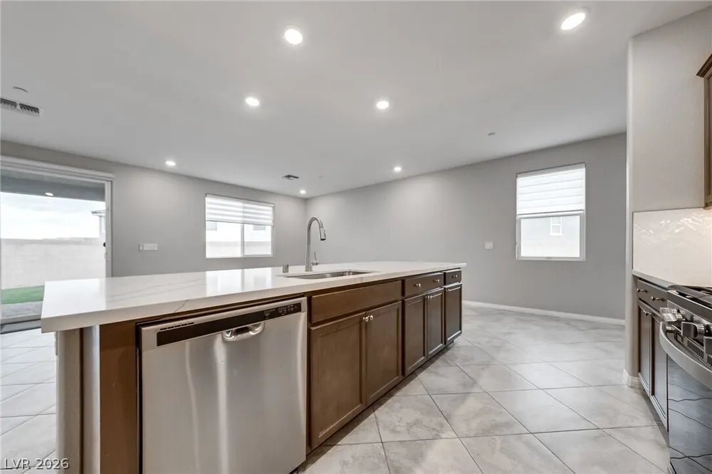 6944 Trevelez St, Las Vegas, NV 89149