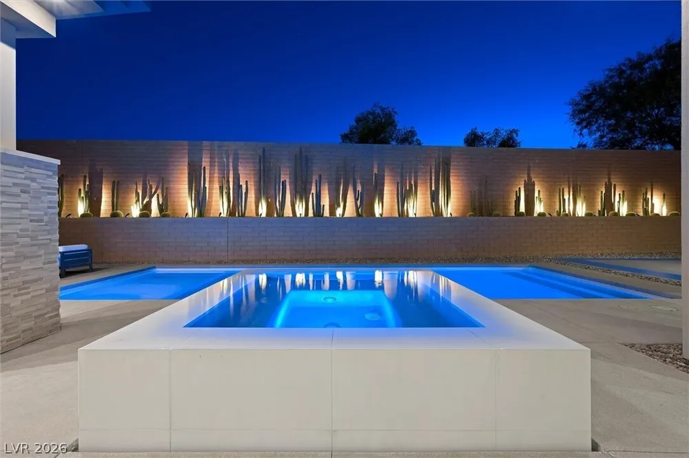 11 Hawkeye Ln, Las Vegas, NV 89135-7929