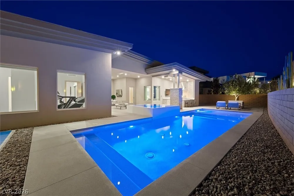 11 Hawkeye Ln, Las Vegas, NV 89135-7929