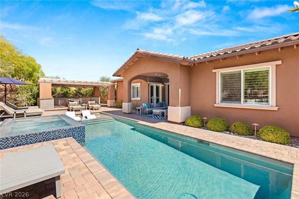 277 Lindura Ct, Las Vegas, NV 89138-4632