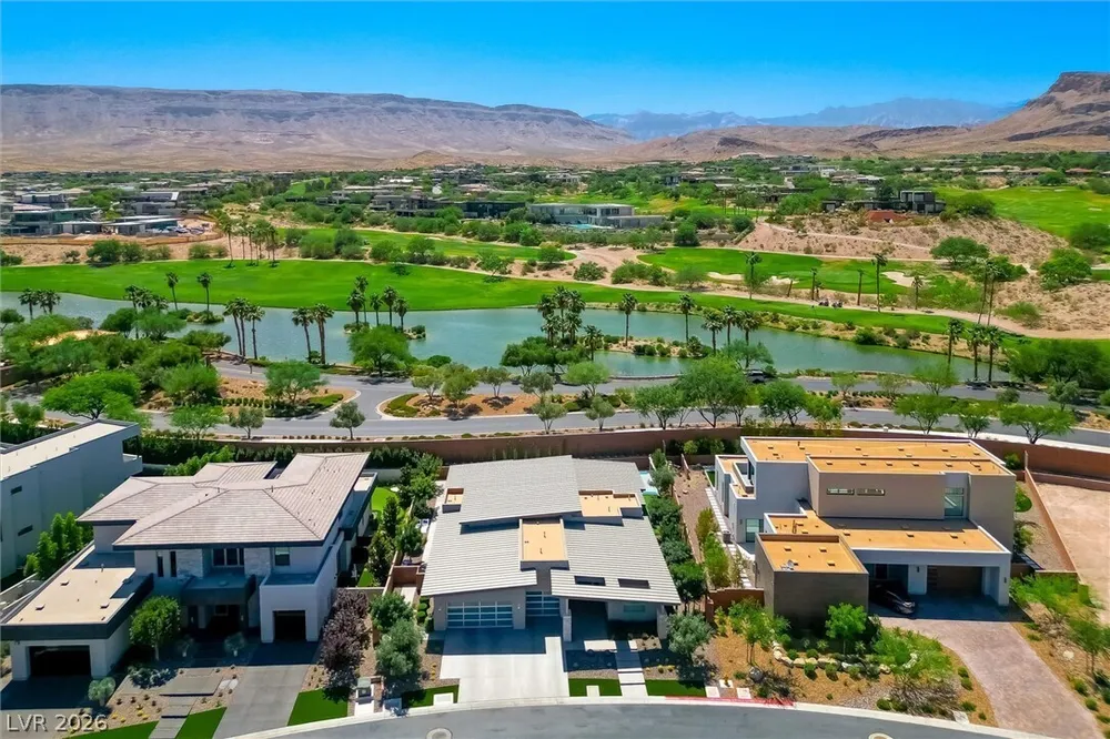 11 Hawkeye Ln, Las Vegas, NV 89135-7929