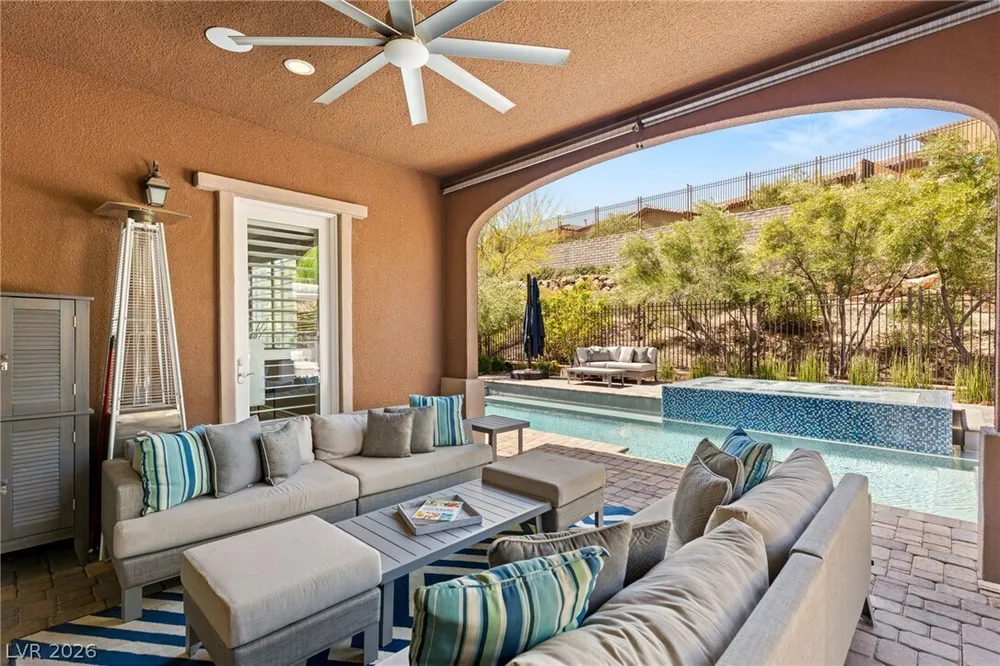 277 Lindura Ct, Las Vegas, NV 89138-4632