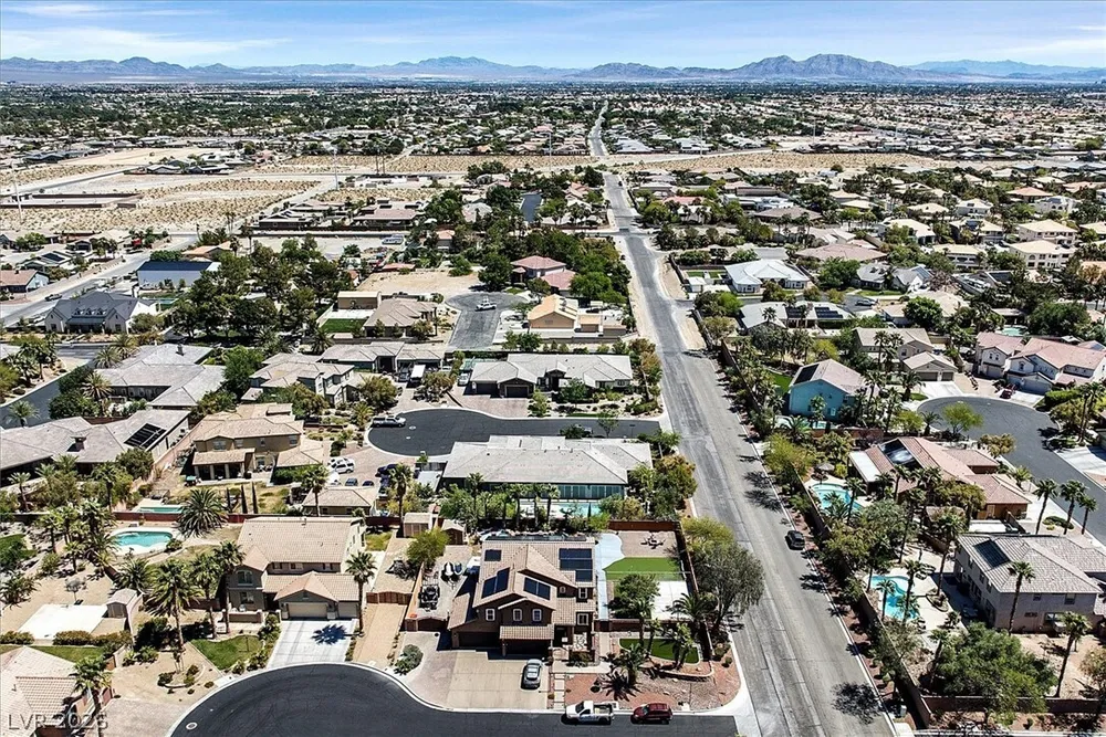 4200 Scott Peak Ct, Las Vegas, NV 89129