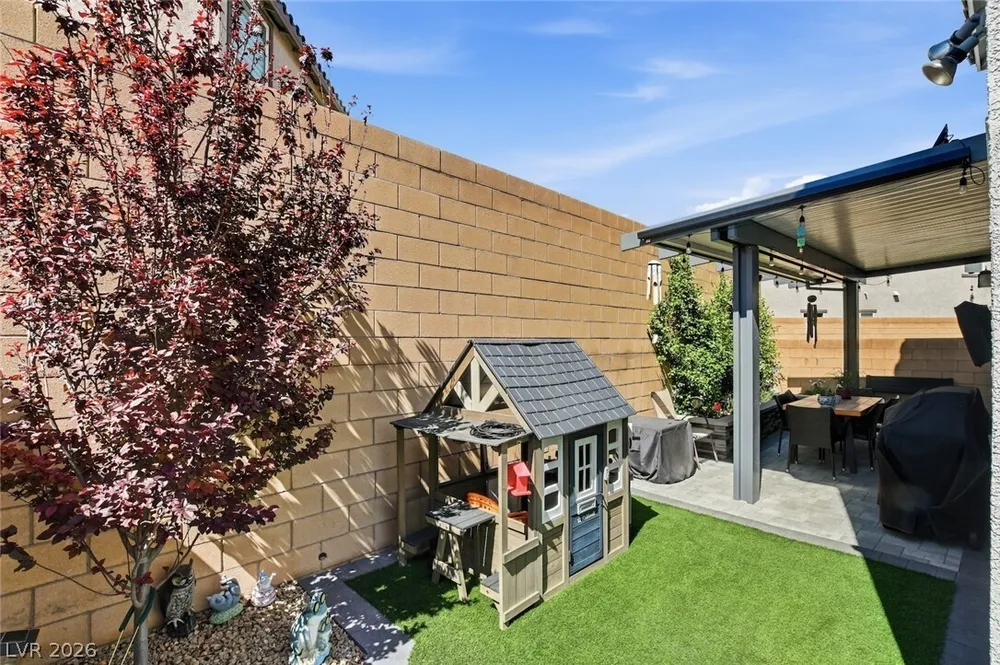 8494 Torozo Ave, Las Vegas, NV 89149