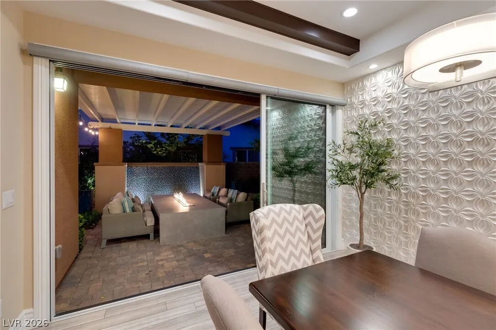 277 Lindura Ct, Las Vegas, NV 89138-4632
